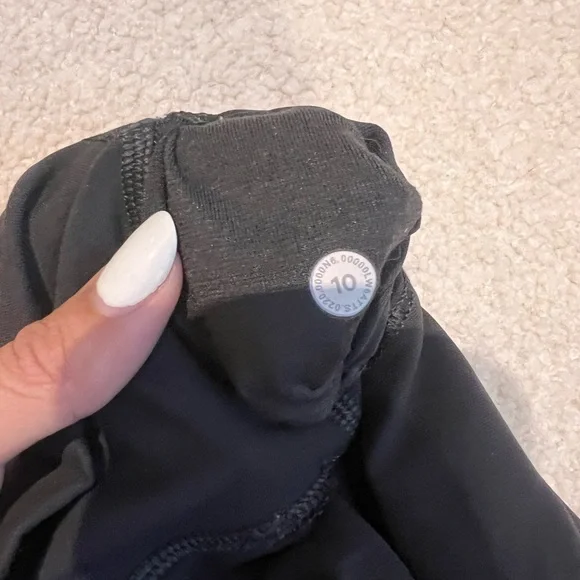 Lululemon Gray Wunder Under Crop Leggings - Picture 5 of 5